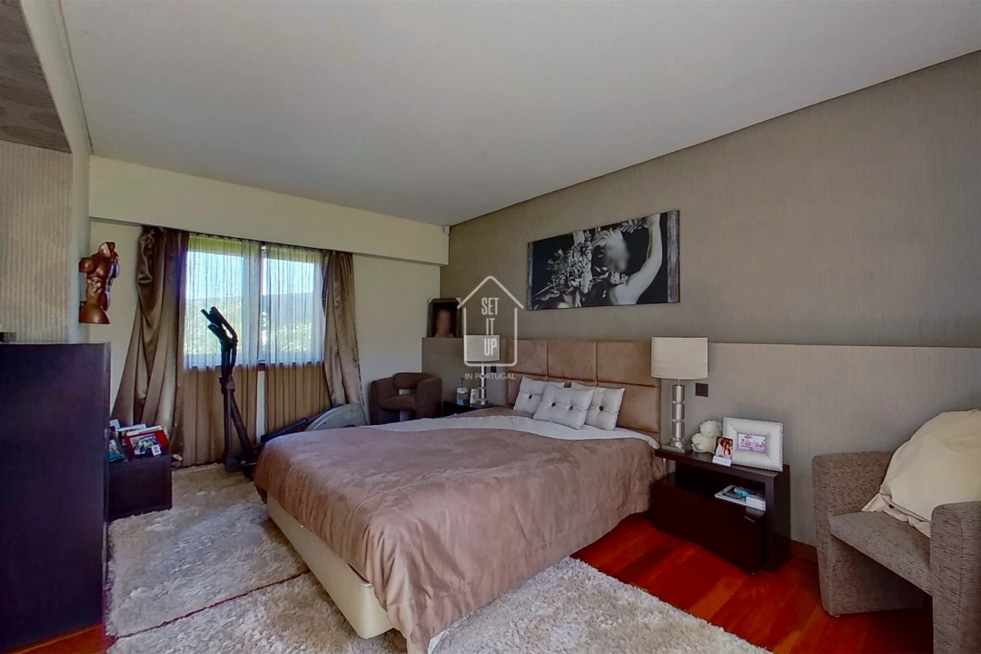 Moradia T4 para Venda em Vilar e Mosteiró Foto 74