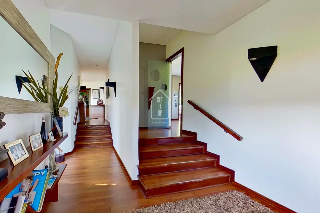 Moradia T4 para Venda em Vilar e Mosteiró Foto 31