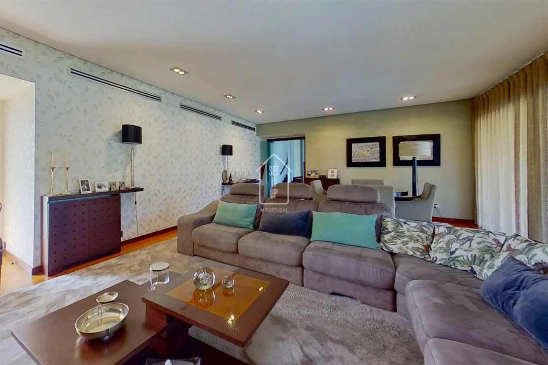 Moradia T4 para Venda em Vilar e Mosteiró Foto 66