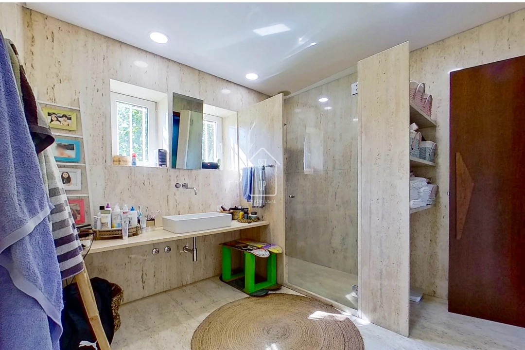 Moradia T4 para Venda em Vilar e Mosteiró Foto 27