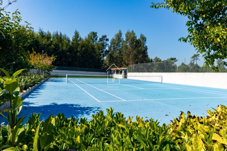 Moradia T4 para Venda em Vilar e Mosteiró Foto 3