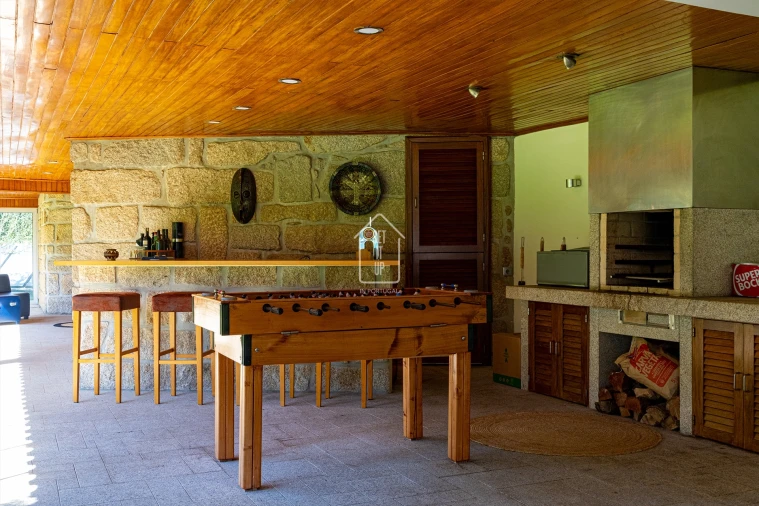 Moradia T4 para Venda em Vilar e Mosteiró Foto 21