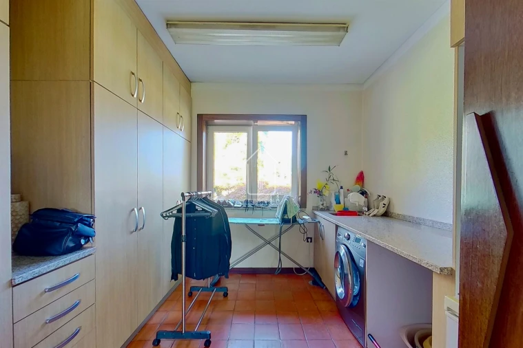 Moradia T4 para Venda em Vilar e Mosteiró Foto 45