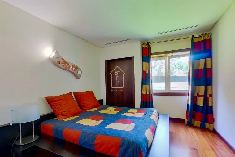 Moradia T4 para Venda em Vilar e Mosteiró Foto 53