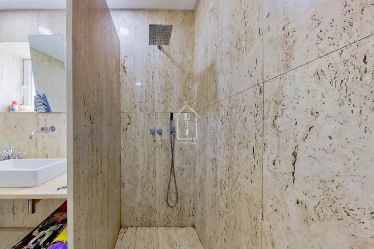 Moradia T4 para Venda em Vilar e Mosteiró Foto 28