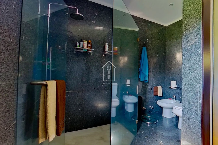 Moradia T4 para Venda em Vilar e Mosteiró Foto 68