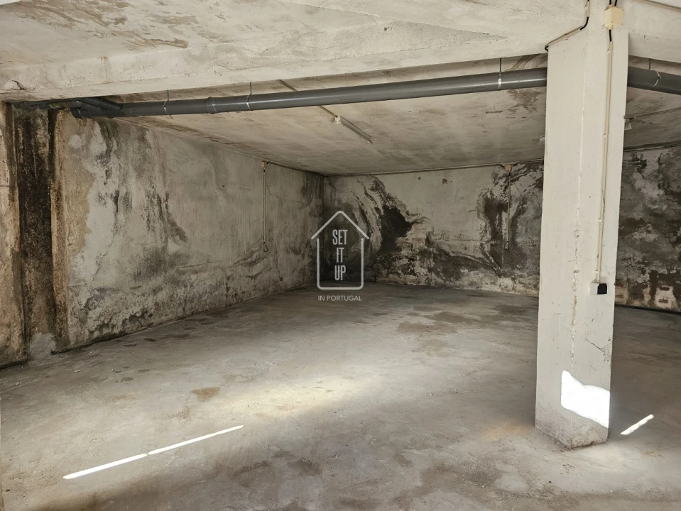 Garagem para Venda em Rio Tinto Foto 4