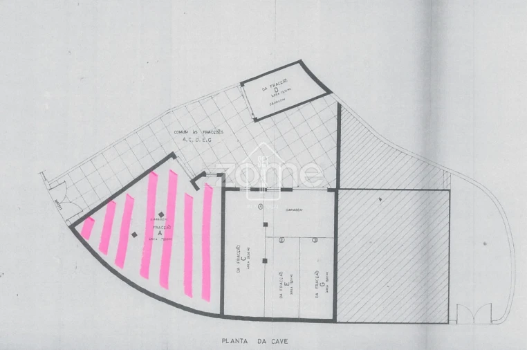 Garagem para Venda em Rio Tinto Foto 9