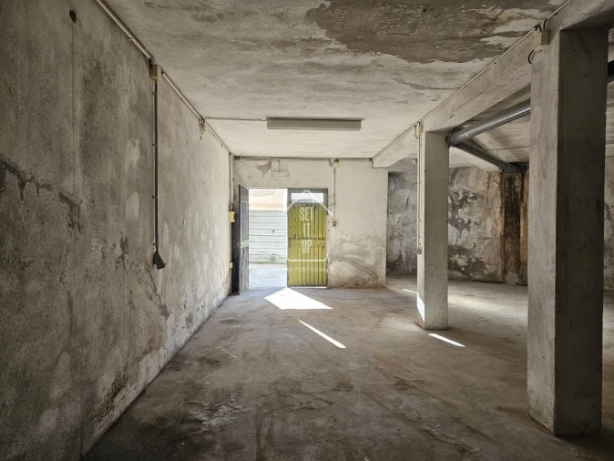 Garagem para Venda em Rio Tinto Foto 3