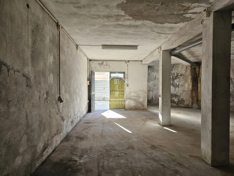 Garagem para Venda em Rio Tinto Foto 3