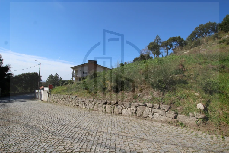 Terreno para Venda em Santo Tirso, Couto (Santa Cristina e São Miguel) e Burgães Foto 8