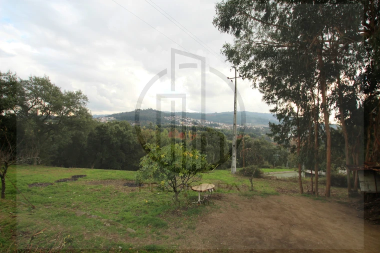 Terreno para Venda em Areias, Sequeirô, Lama e Palmeira Foto 17