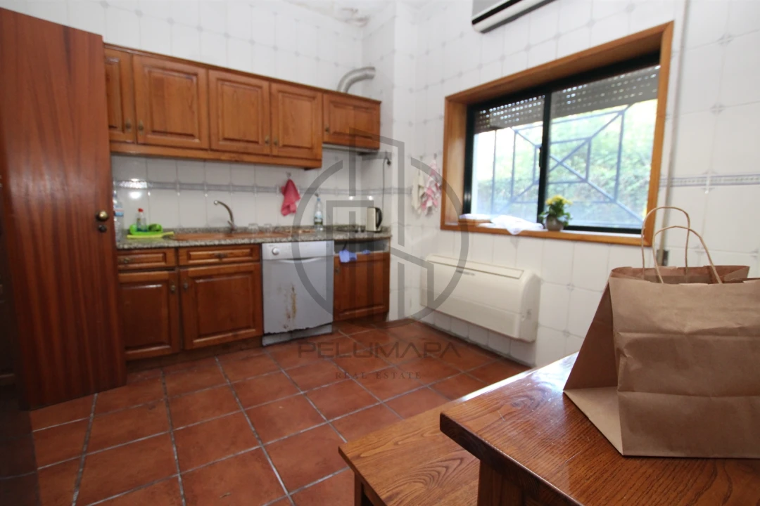 Armazém para Venda em Antas e Abade de Vermoim Foto 13