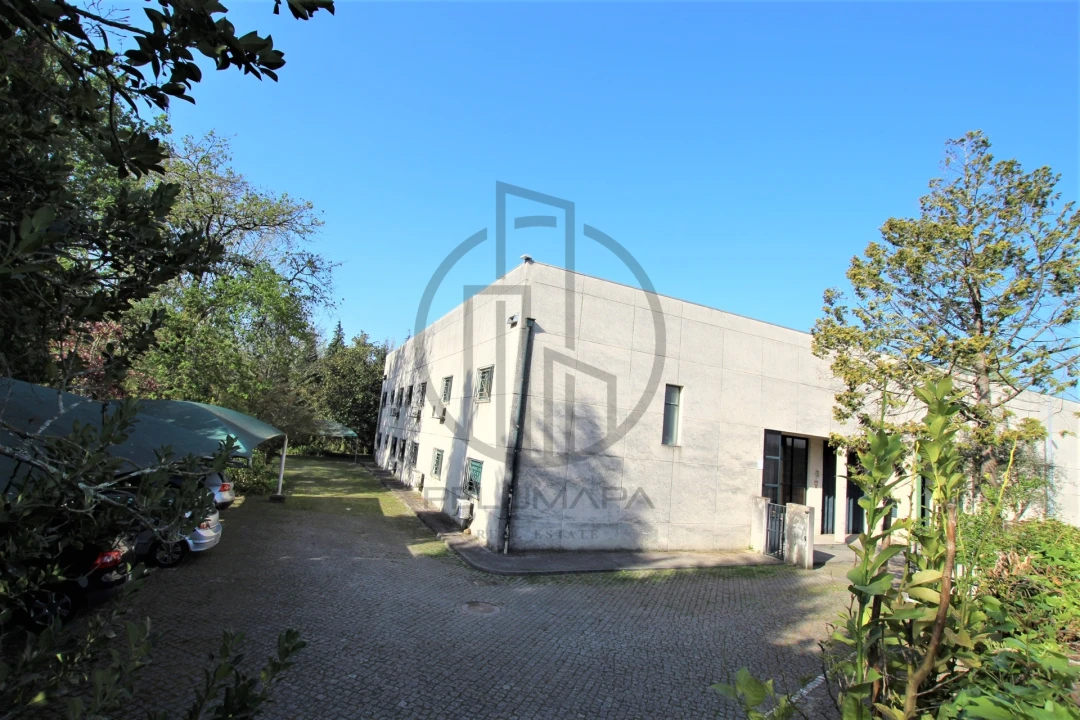 Armazém para Venda em Antas e Abade de Vermoim Foto 34