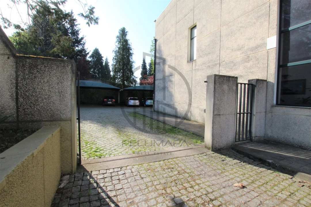 Armazém para Venda em Antas e Abade de Vermoim Foto 38