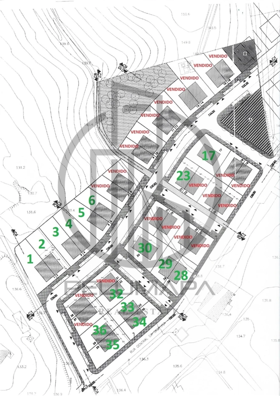 Terreno para Venda em Folgosa Foto 2