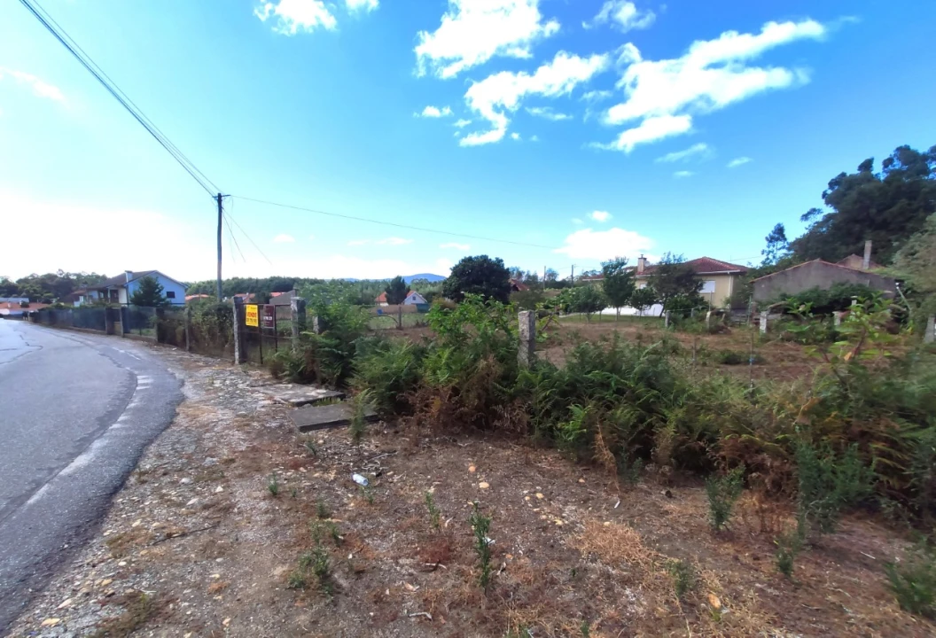 Terreno para Venda em Campos e Vila Meã Foto 3