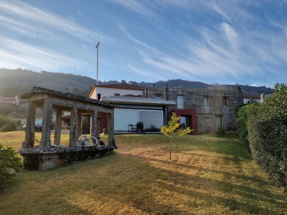 Moradia T5 para Venda em Lanhelas Foto 24