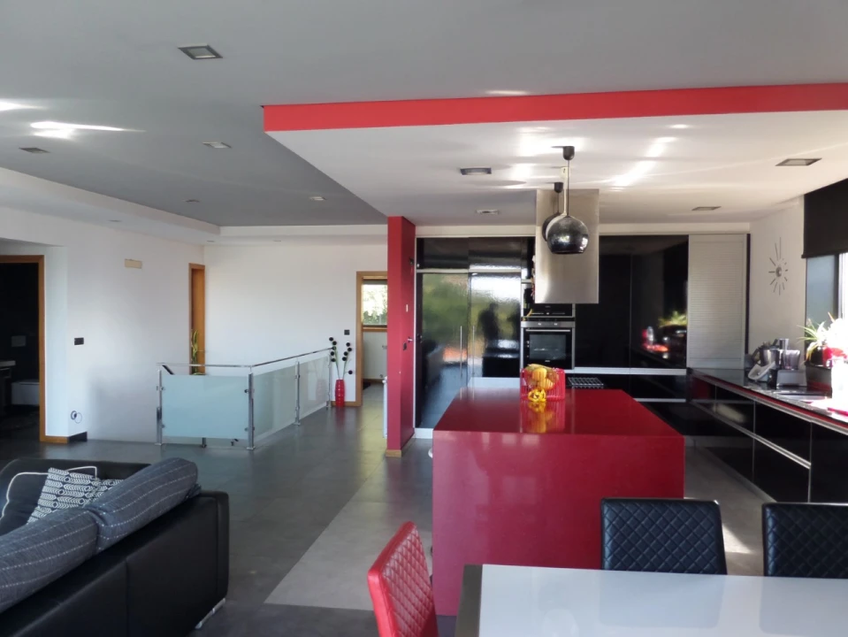 Moradia T3 para Venda em Loivo Foto 5