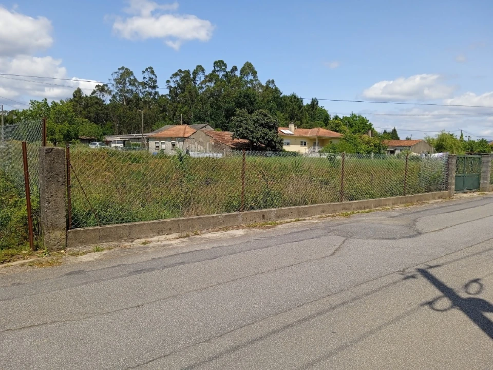 Terreno para Venda em Campos e Vila Meã Foto 4