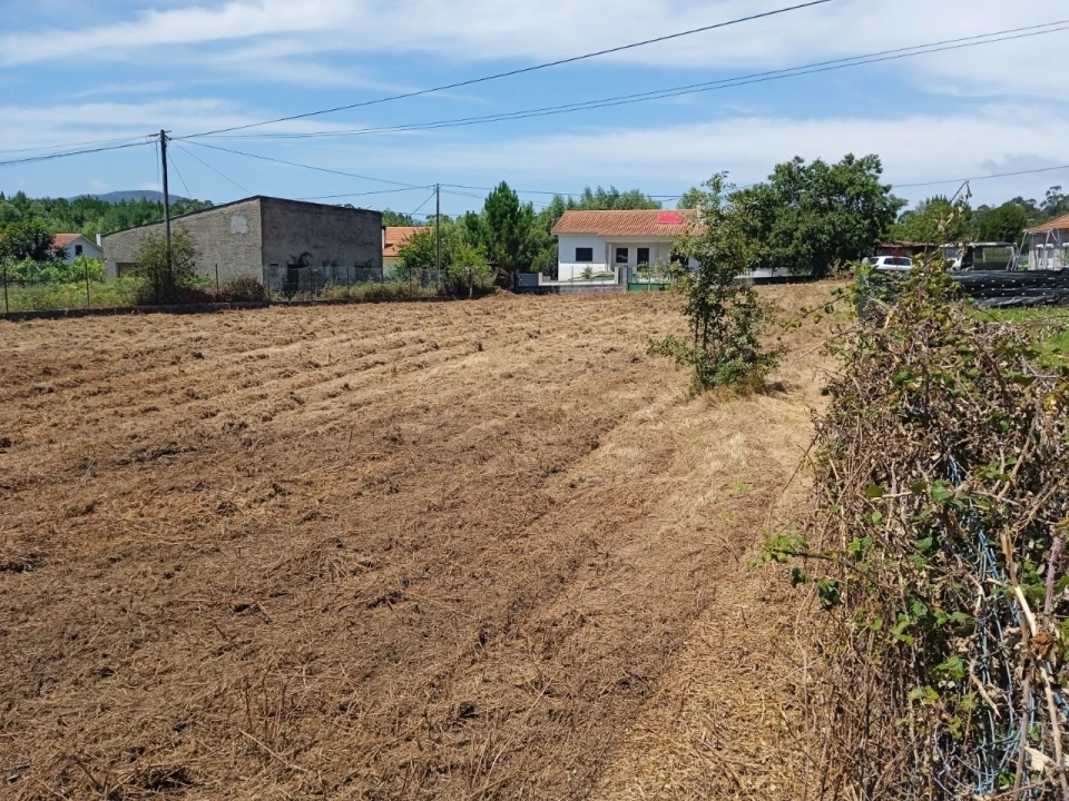Terreno para Venda em Campos e Vila Meã Foto 8