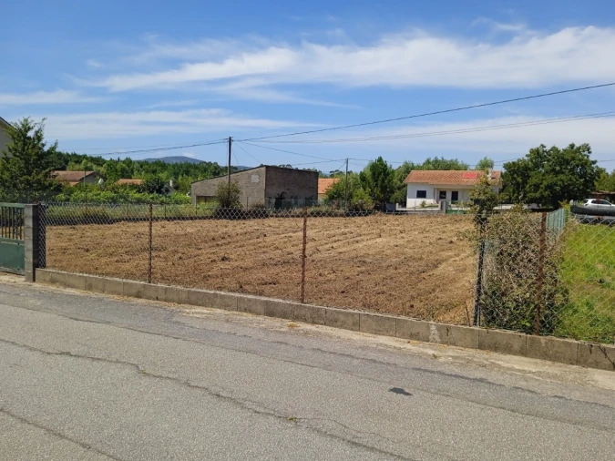 Terreno para Venda em Campos e Vila Meã Foto 5