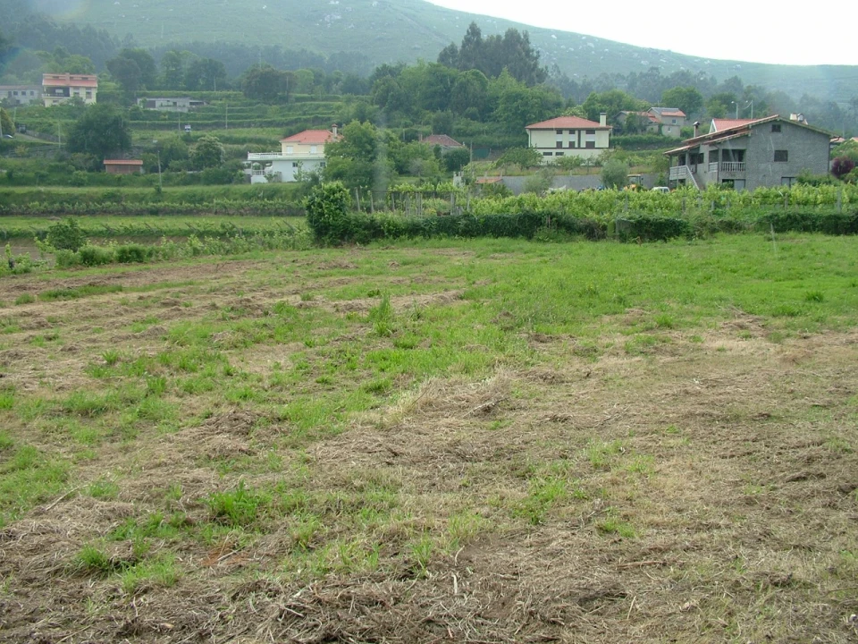Terreno para Venda em Candemil e Gondar Foto 1
