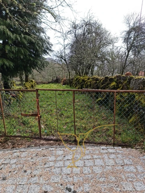 Moradia T0 para Venda em Castro Laboreiro e Lamas de Mouro