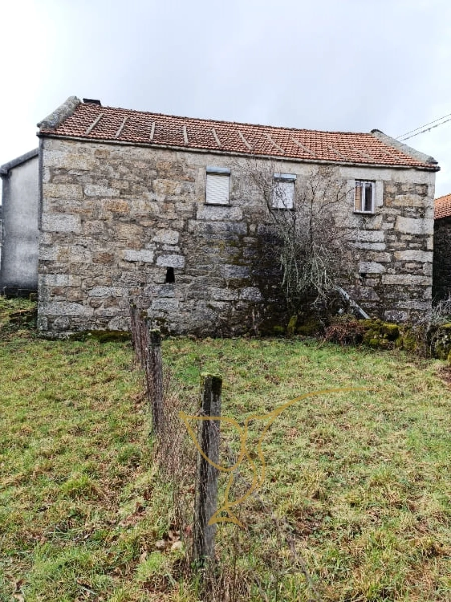 Moradia T0 para Venda em Castro Laboreiro e Lamas de Mouro Foto 6