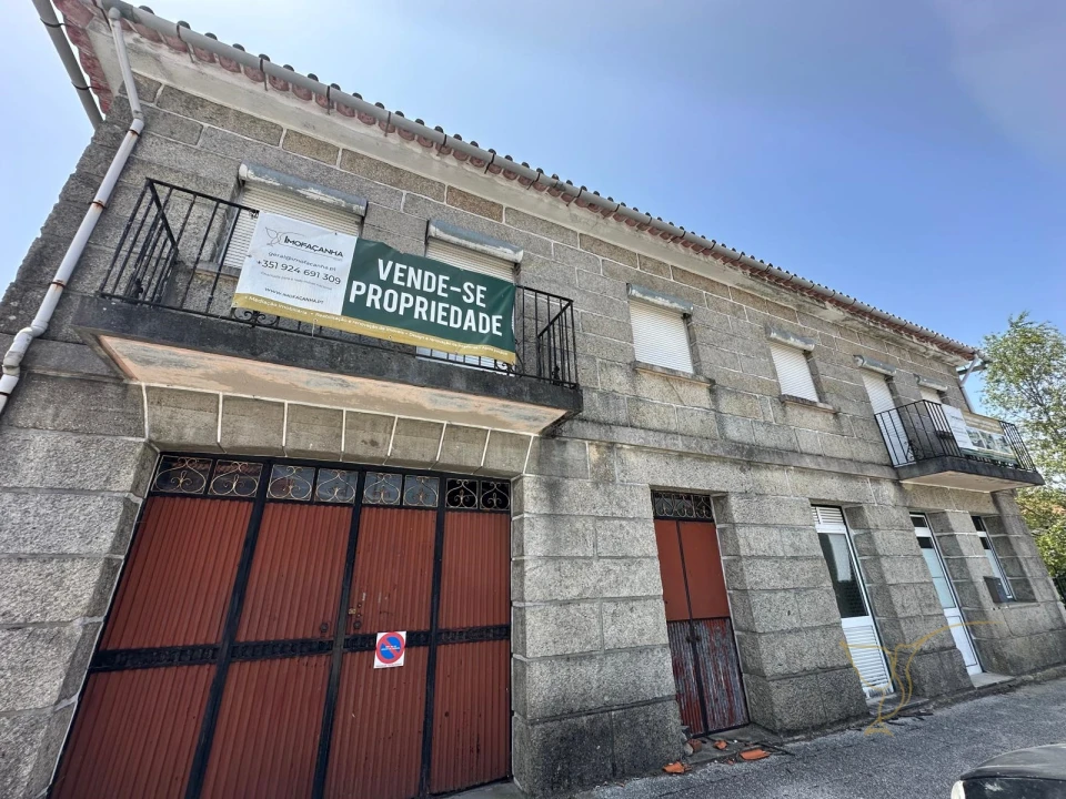 Moradia T0 para Venda em Castro Laboreiro e Lamas de Mouro Foto 3