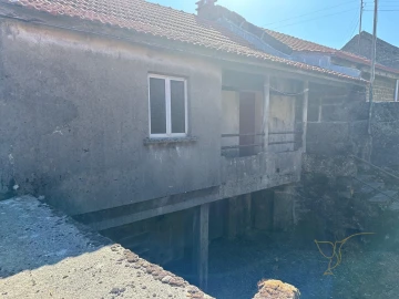 Moradia T0 para Venda em Castro Laboreiro e Lamas de Mouro