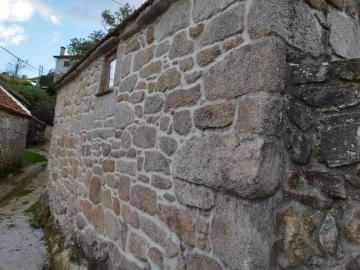 Moradia T0 para Venda em Castro Laboreiro e Lamas de Mouro