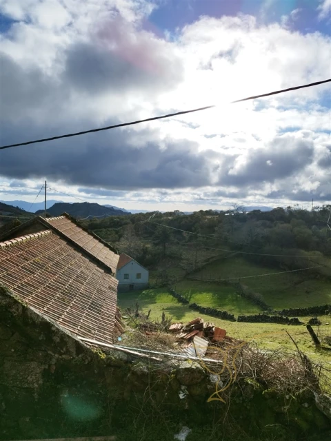 Moradia T0 para Venda em Castro Laboreiro e Lamas de Mouro