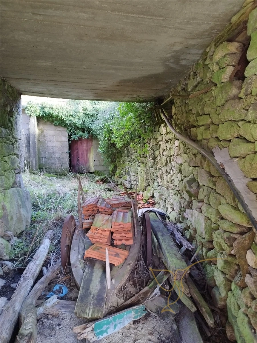 Moradia T0 para Venda em Castro Laboreiro e Lamas de Mouro Foto 7