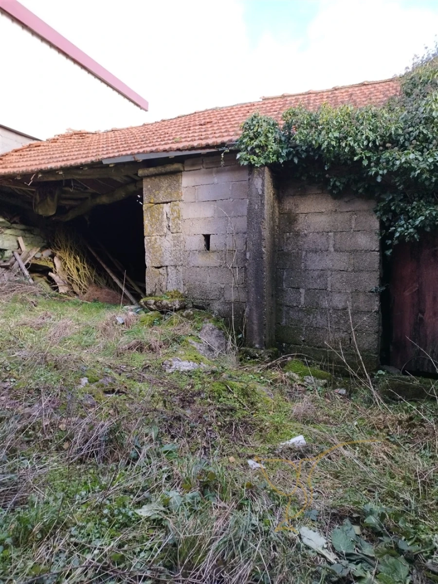 Moradia T0 para Venda em Castro Laboreiro e Lamas de Mouro Foto 9