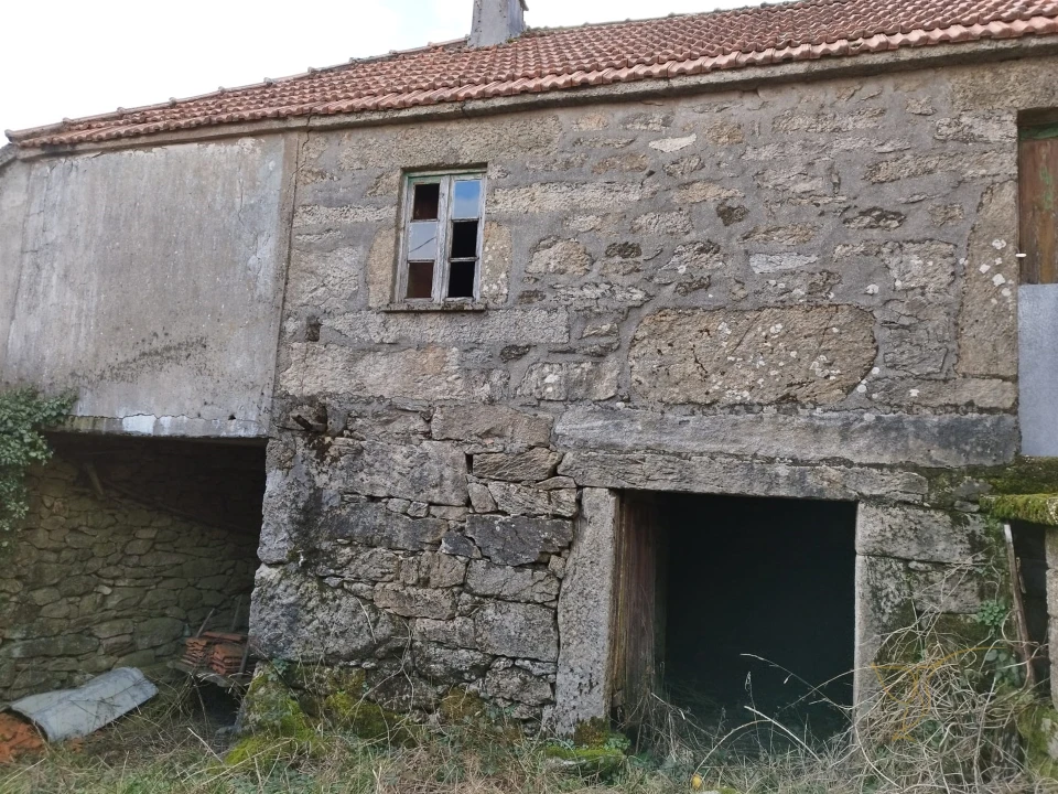 Moradia T0 para Venda em Castro Laboreiro e Lamas de Mouro Foto 2