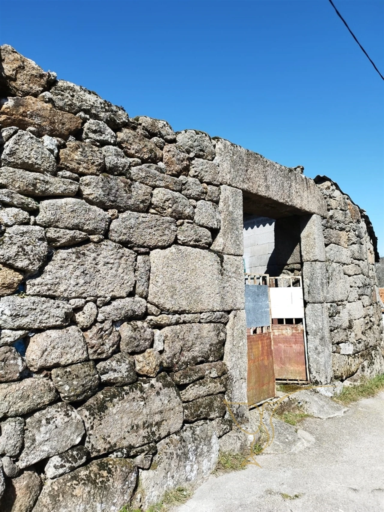 Moradia T0 para Venda em Castro Laboreiro e Lamas de Mouro Foto 4