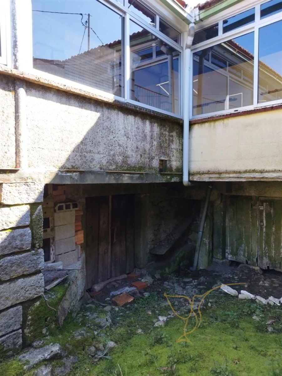 Moradia T0 para Venda em Castro Laboreiro e Lamas de Mouro Foto 7