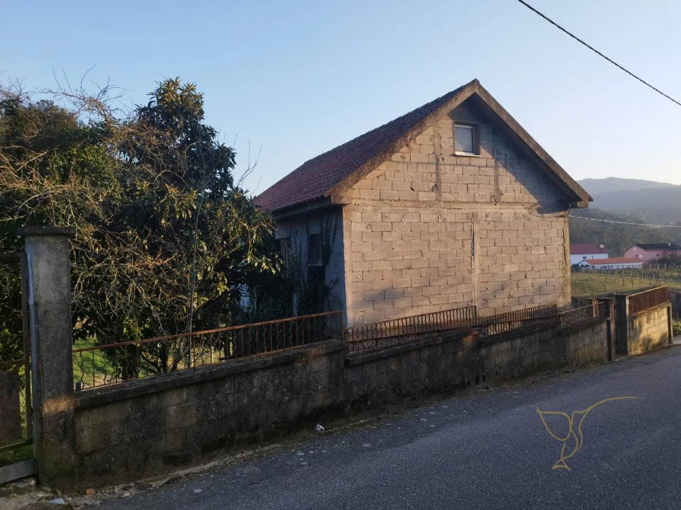 Moradia T0 para Venda em Prado e Remoães Foto 3