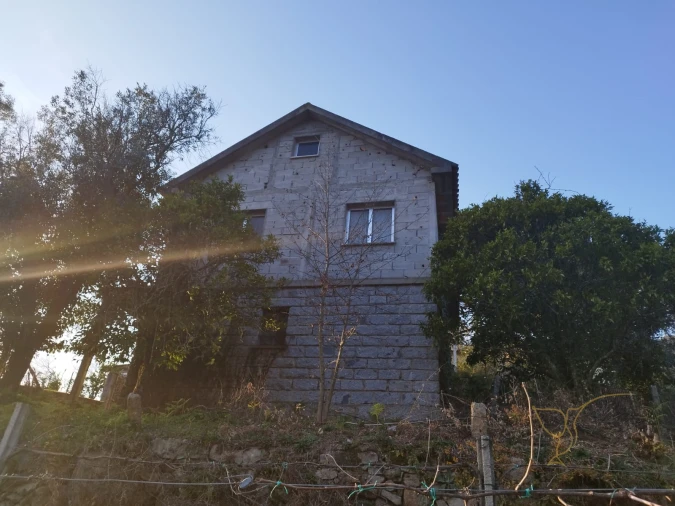 Moradia T0 para Venda em Prado e Remoães Foto 2