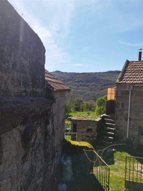Moradia T0 para Venda em Castro Laboreiro e Lamas de Mouro