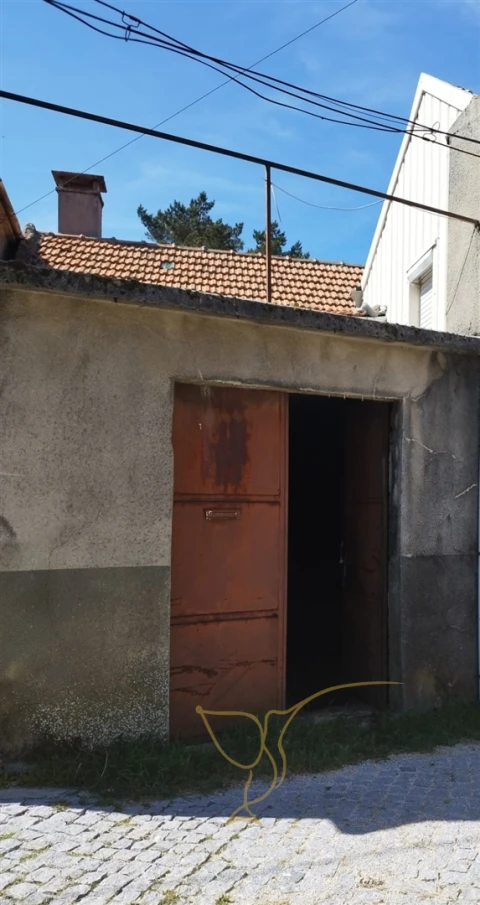Moradia T0 para Venda em Castro Laboreiro e Lamas de Mouro