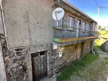Moradia T0 para Venda em Castro Laboreiro e Lamas de Mouro