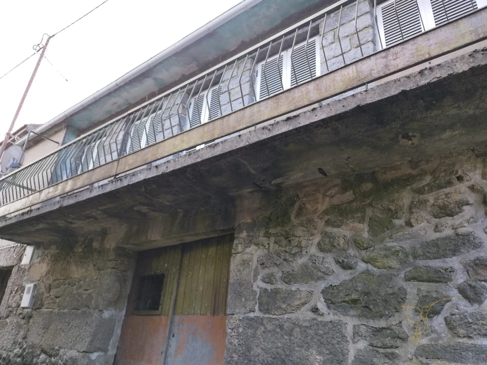 Moradia T0 para Venda em Castro Laboreiro e Lamas de Mouro Foto 3