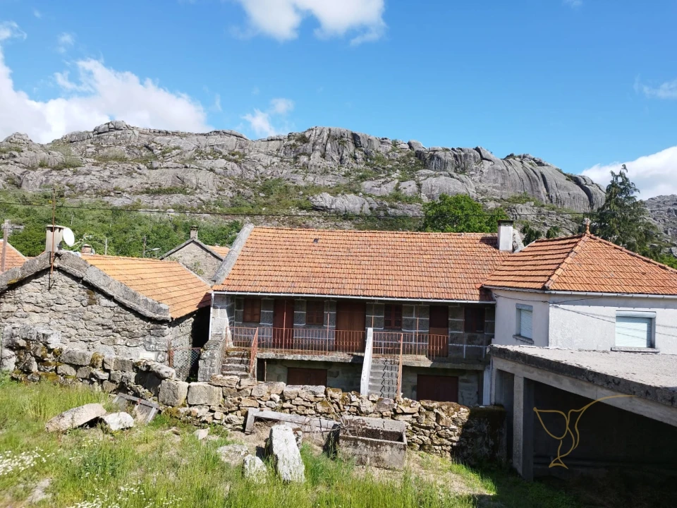Moradia T0 para Venda em Castro Laboreiro e Lamas de Mouro Foto 7