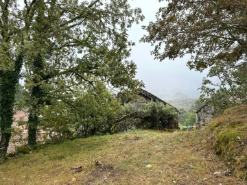 Moradia T3 para Venda em Castro Laboreiro e Lamas de Mouro