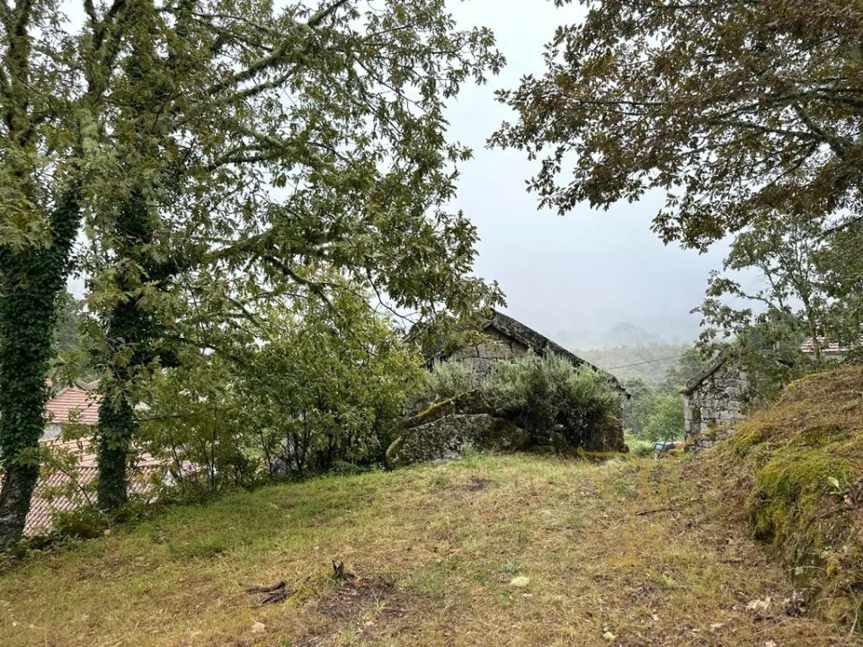 Moradia T3 para Venda em Castro Laboreiro e Lamas de Mouro Foto 30