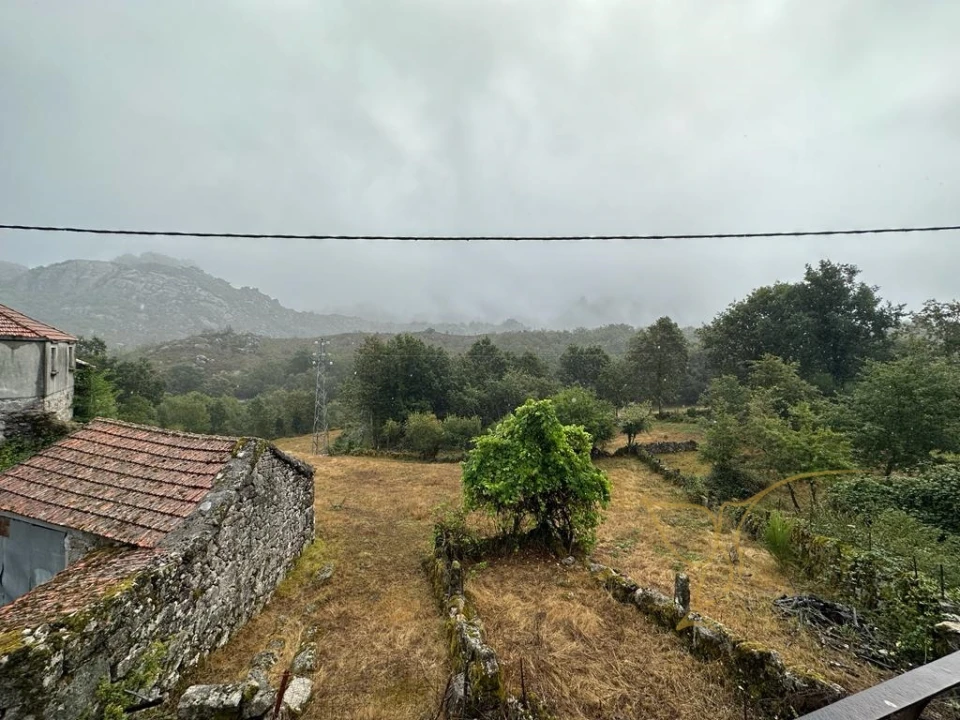 Moradia T3 para Venda em Castro Laboreiro e Lamas de Mouro Foto 29