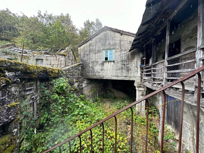 Moradia T3 para Venda em Castro Laboreiro e Lamas de Mouro Foto 14