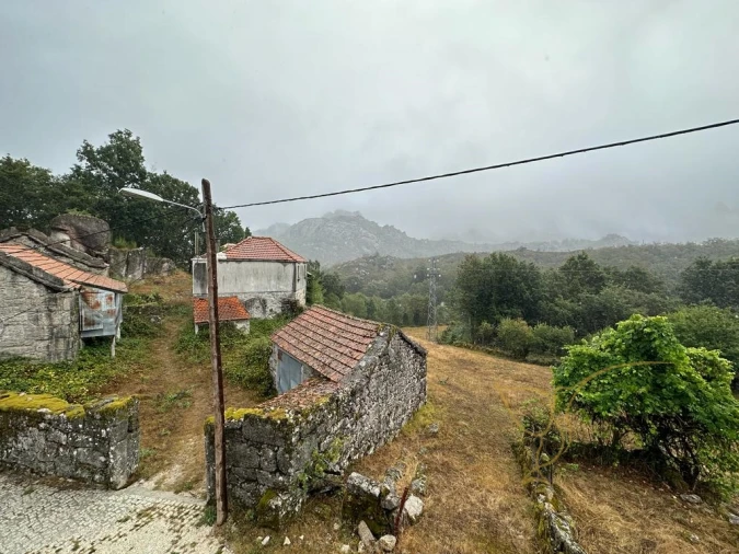 Moradia T3 para Venda em Castro Laboreiro e Lamas de Mouro Foto 33